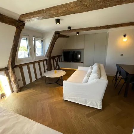 Les Hirondelles Honfleur